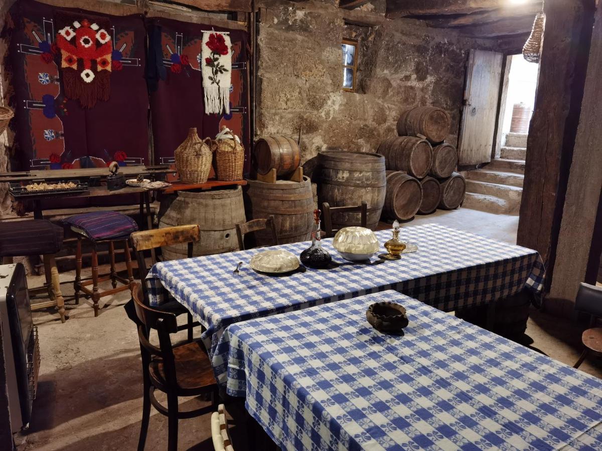 Konak -Guest House -Ramonda Serbika Ni Eksteriør billede